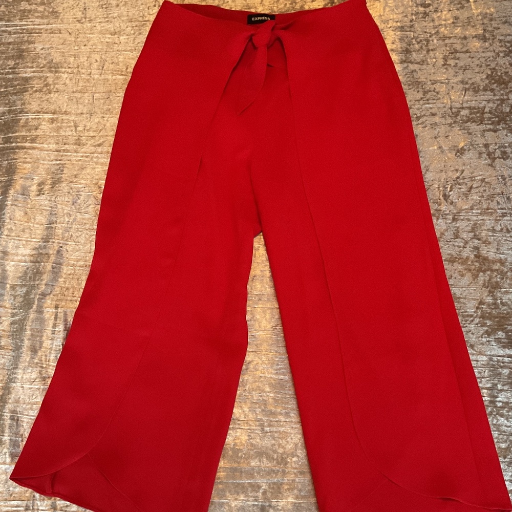 Express Bright Red Cropped Tulip Pants